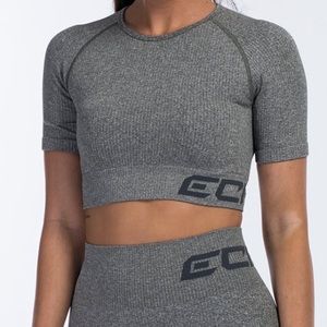 ECHT XS NWT crop workout top in medium gray